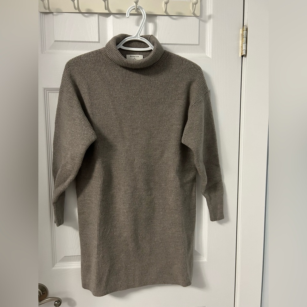 Aritzia Babaton Brown Wool Knit Sweater